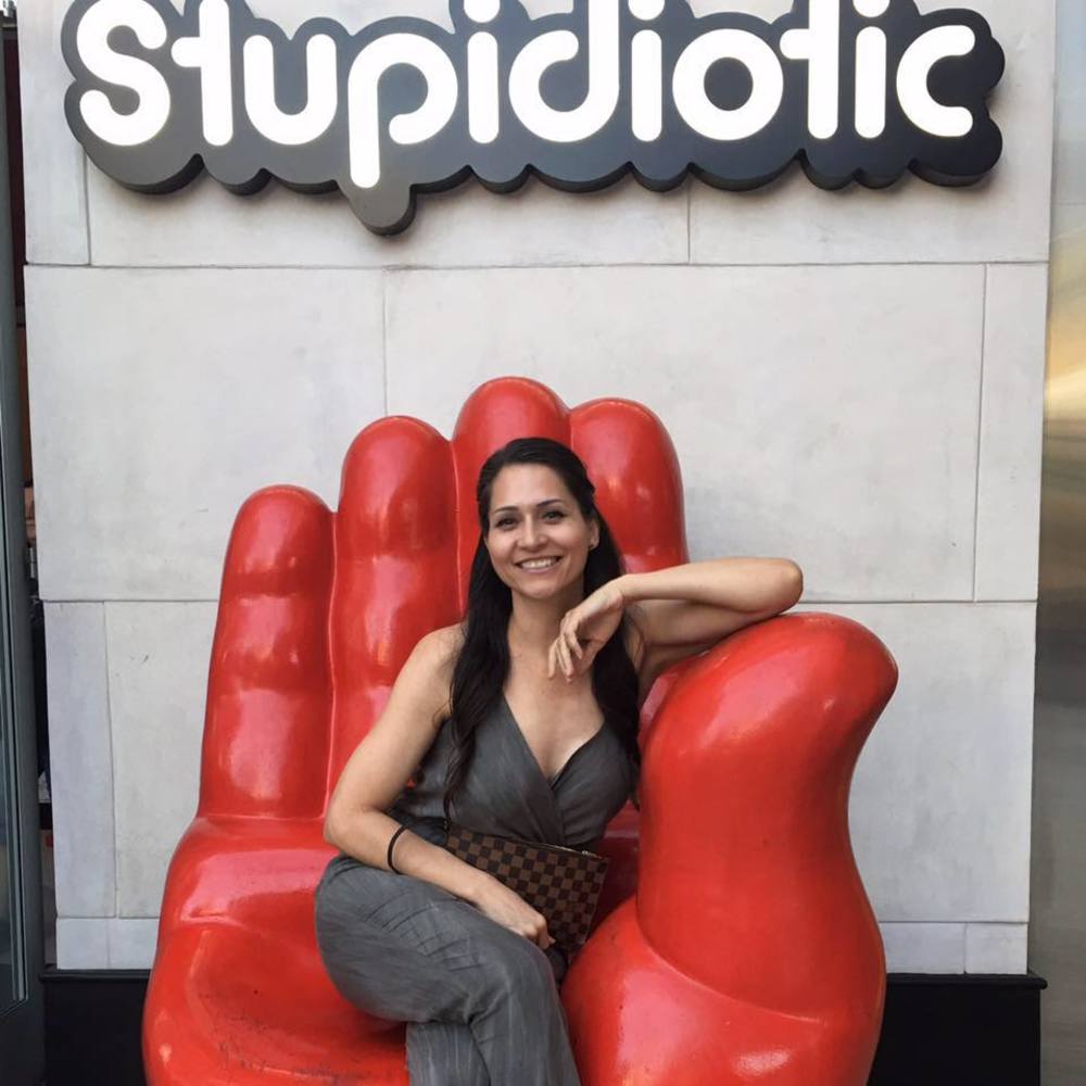 Meet your Posher, Hi